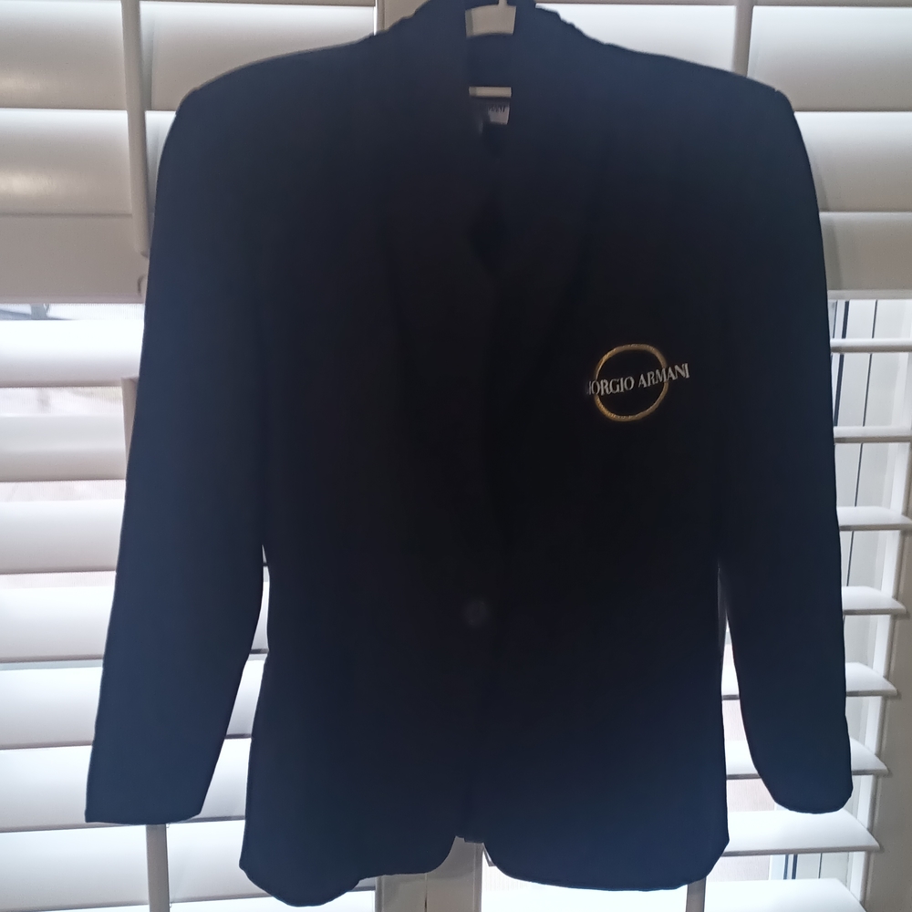 Blazer - Picture 4 of 6